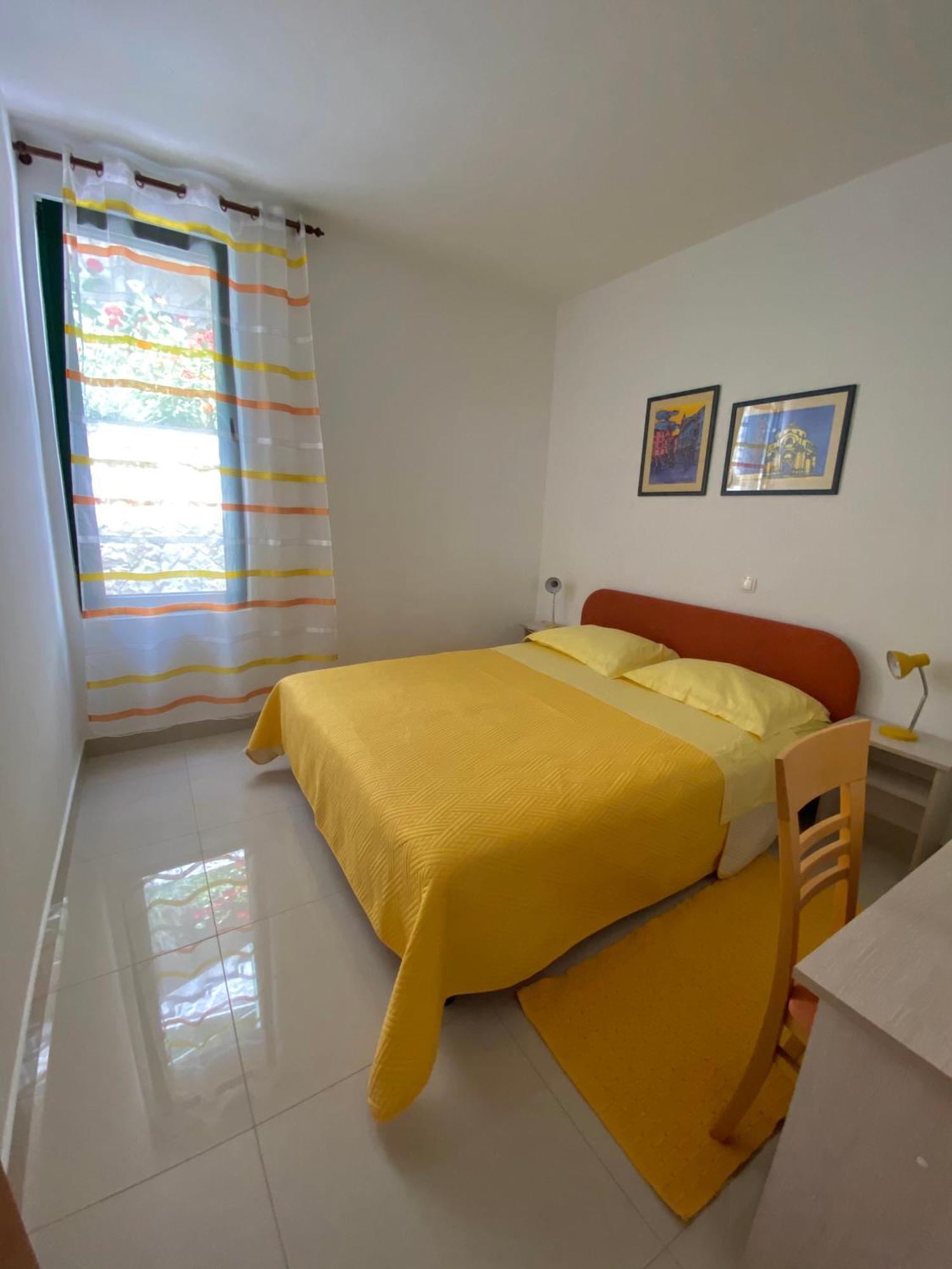 Apartments Ante Podaca Bagian luar foto