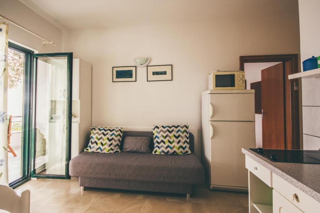 Apartments Ante Podaca Bagian luar foto